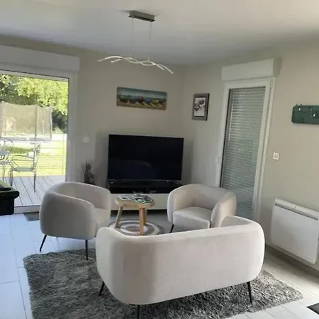 Maison Familiale Avec Jardin A * 圣梅内乌勒